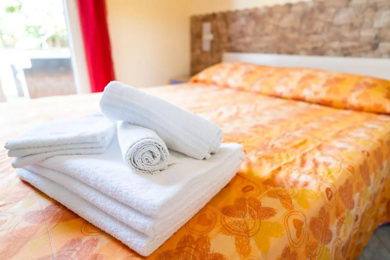 Le Ville Della Contea -Vacation Rentals Mascali 4*,
